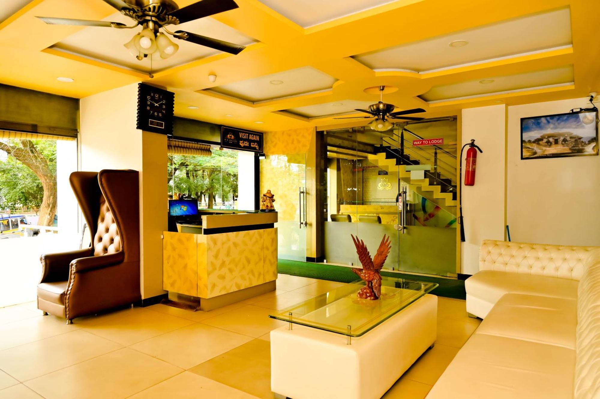 Townhouse Mk Hotel Chikmagalūr Exterior foto
