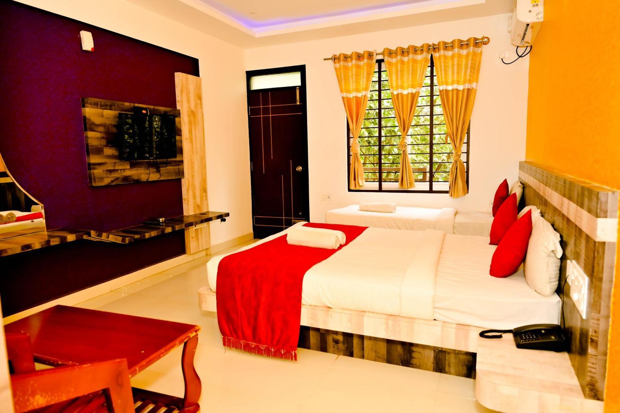 Townhouse Mk Hotel Chikmagalūr Exterior foto