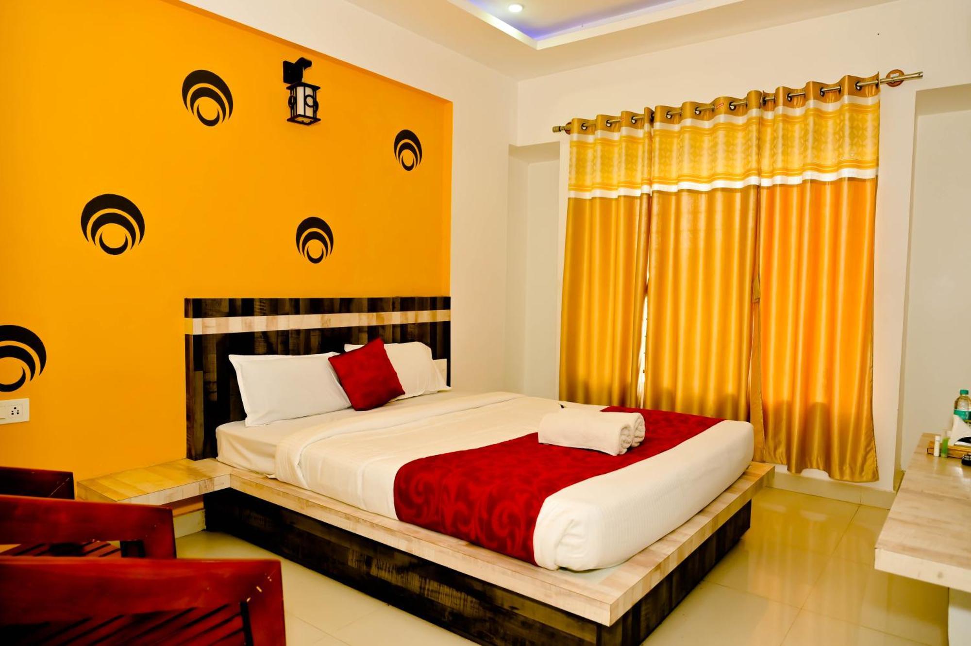Townhouse Mk Hotel Chikmagalūr Exterior foto