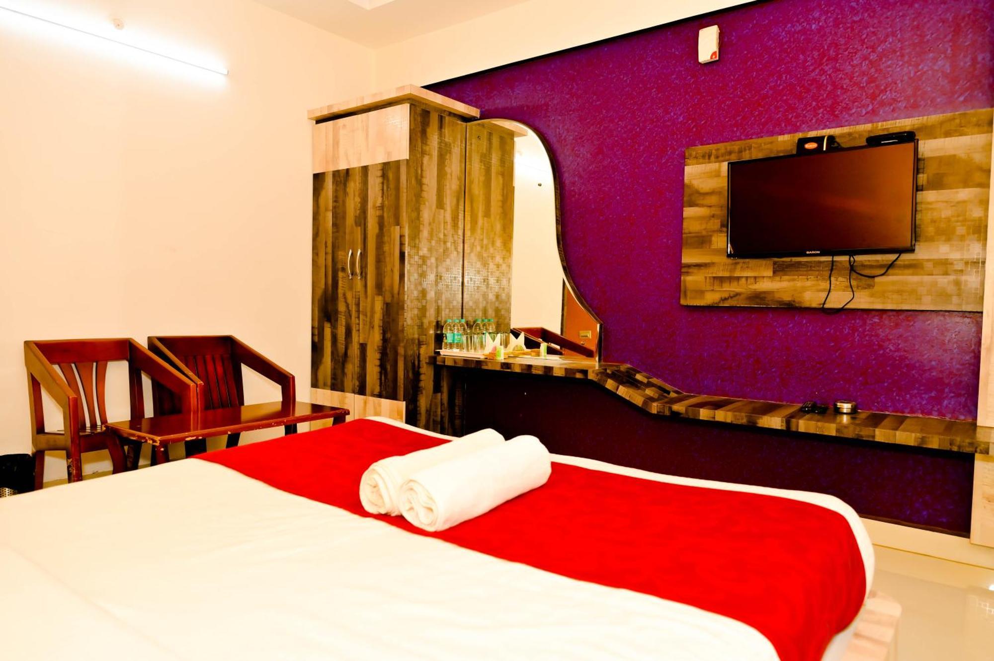 Townhouse Mk Hotel Chikmagalūr Exterior foto