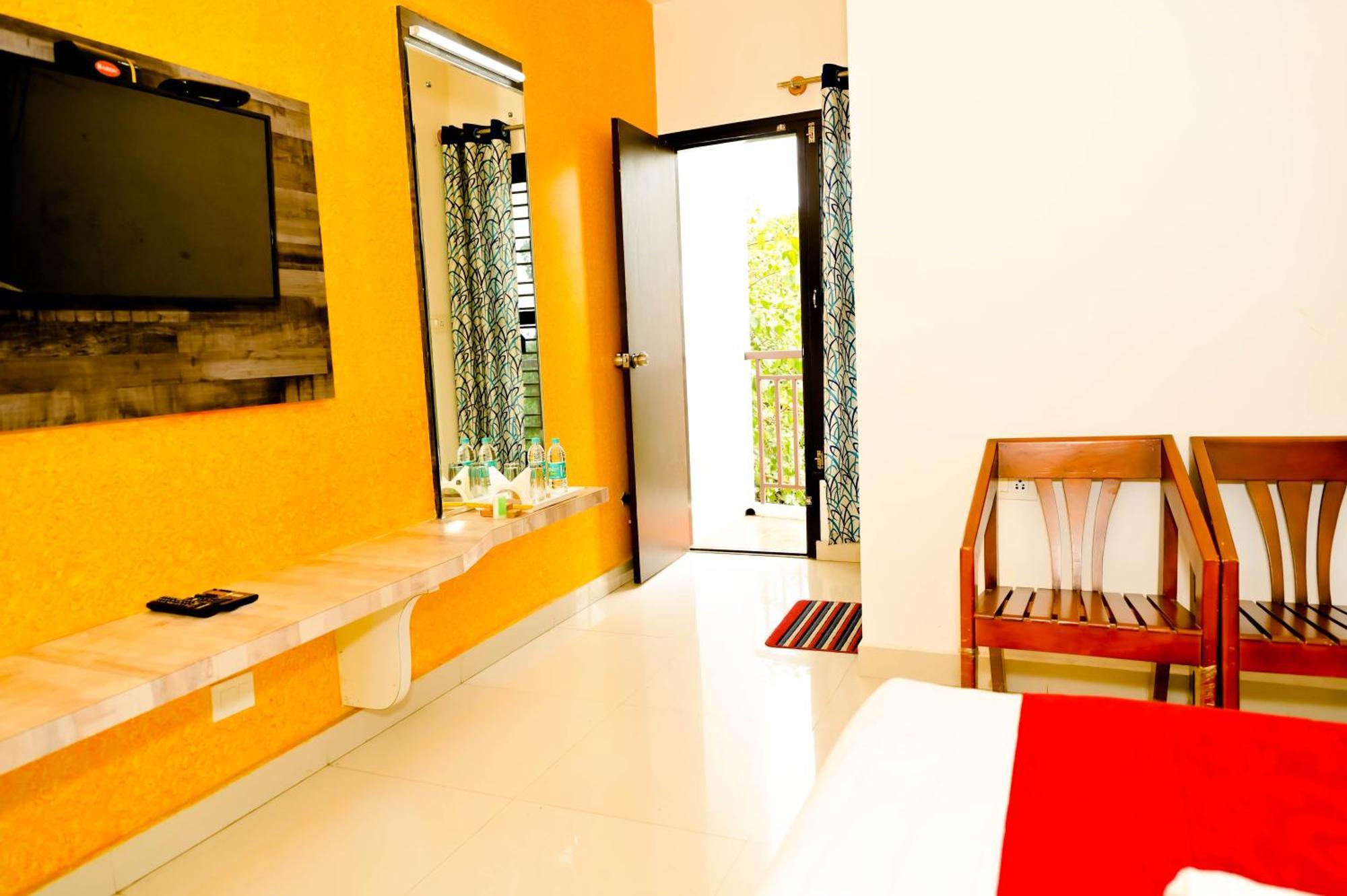 Townhouse Mk Hotel Chikmagalūr Exterior foto